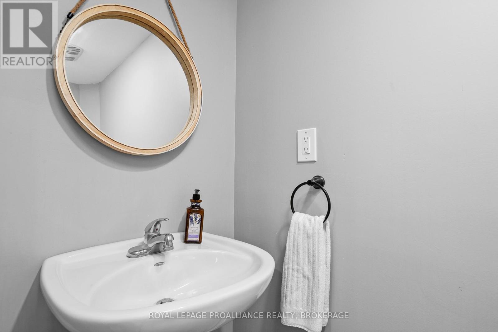 6745 Highway 38 Property Photo 10