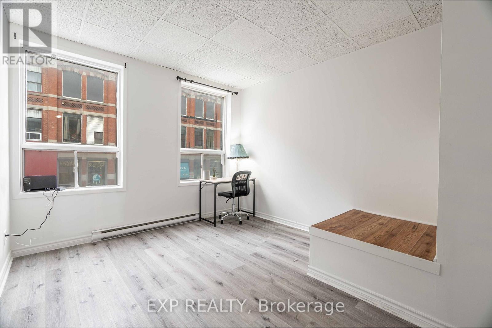 344.5 Richmond Street Property Photo 11