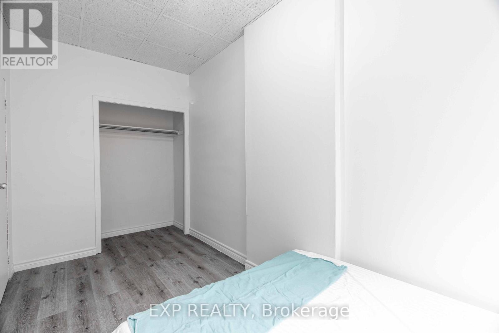 344.5 Richmond Street Property Photo 12