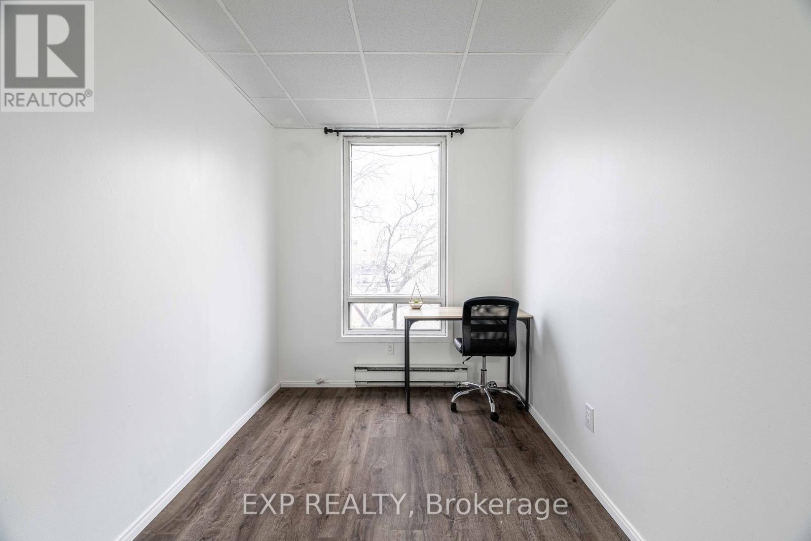 344.5 Richmond Street Property Photo 22