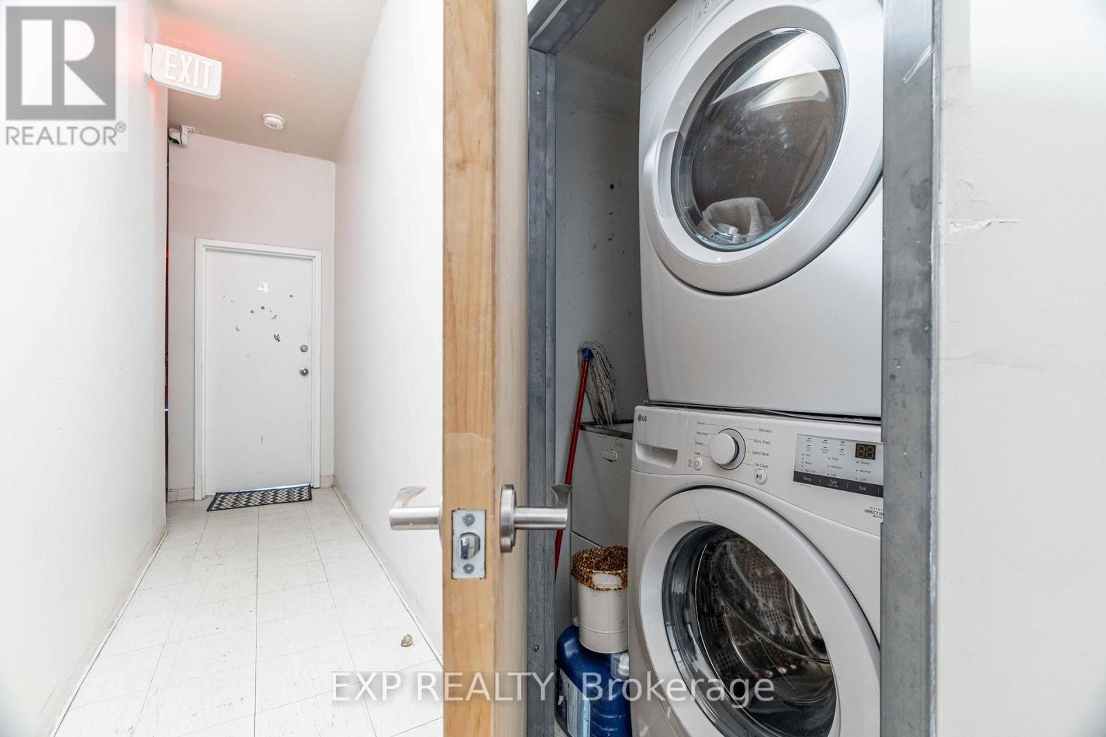344.5 Richmond Street Property Photo 26