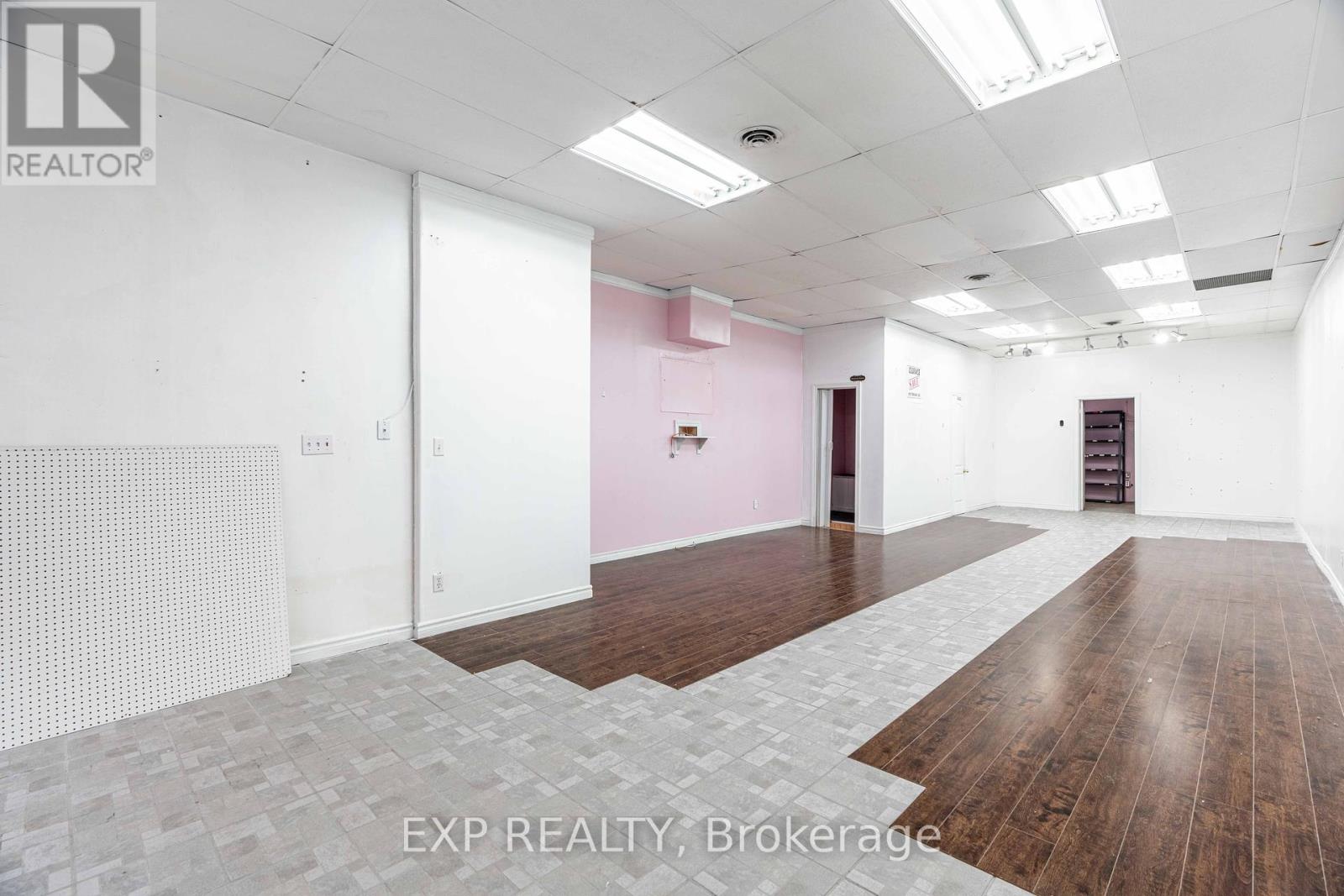 344.5 Richmond Street Property Photo 27