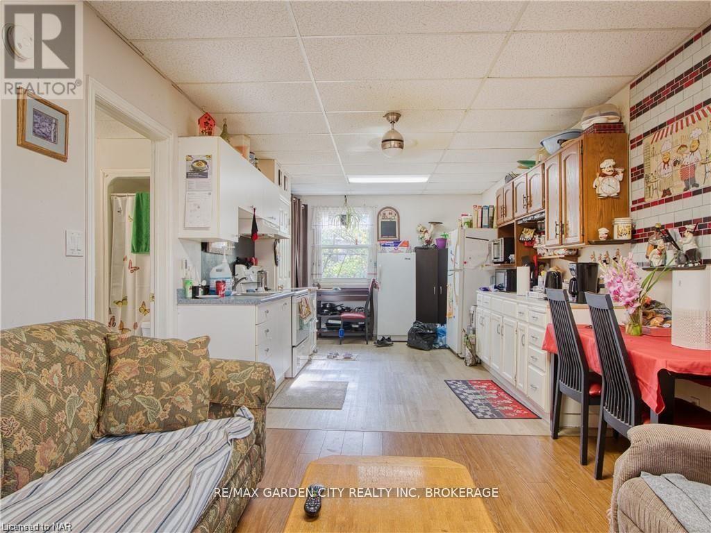 243 Ontario Street Property Photo 5