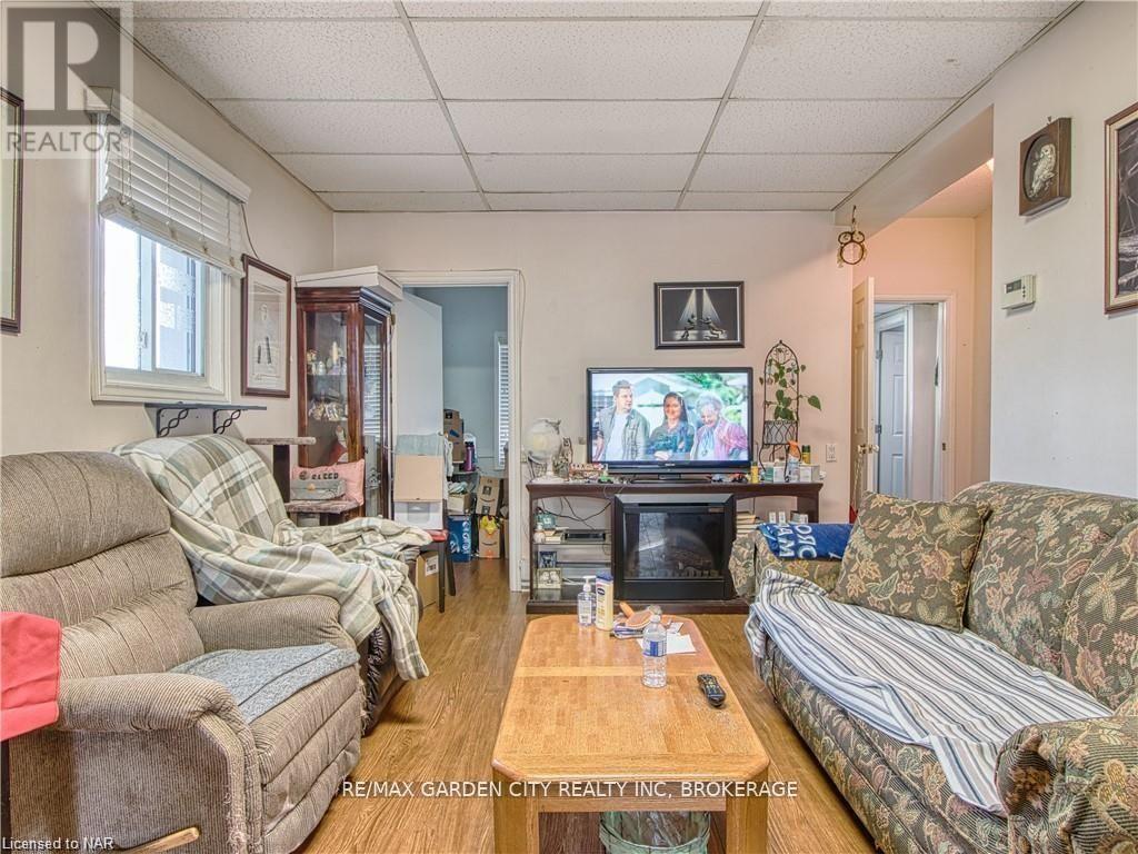 243 Ontario Street Property Photo 6