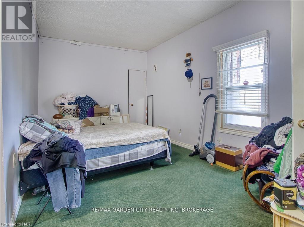 243 Ontario Street Property Photo 11