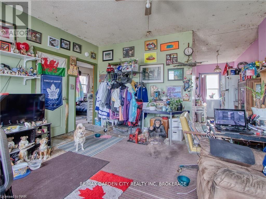 243 Ontario Street Property Photo 17