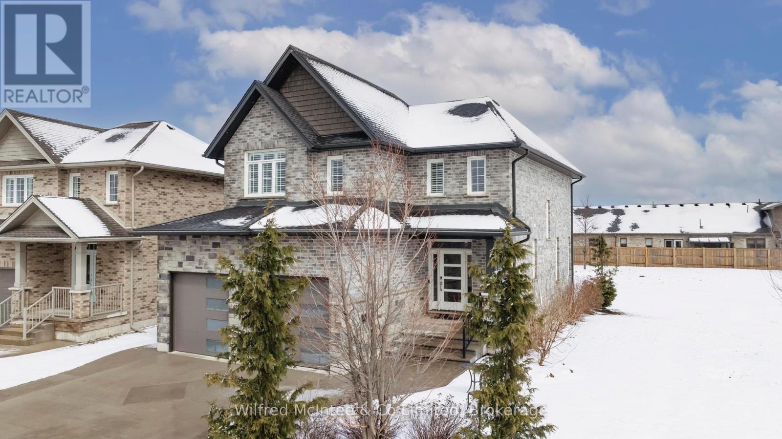 487 Devonshire Road Property Photo 2