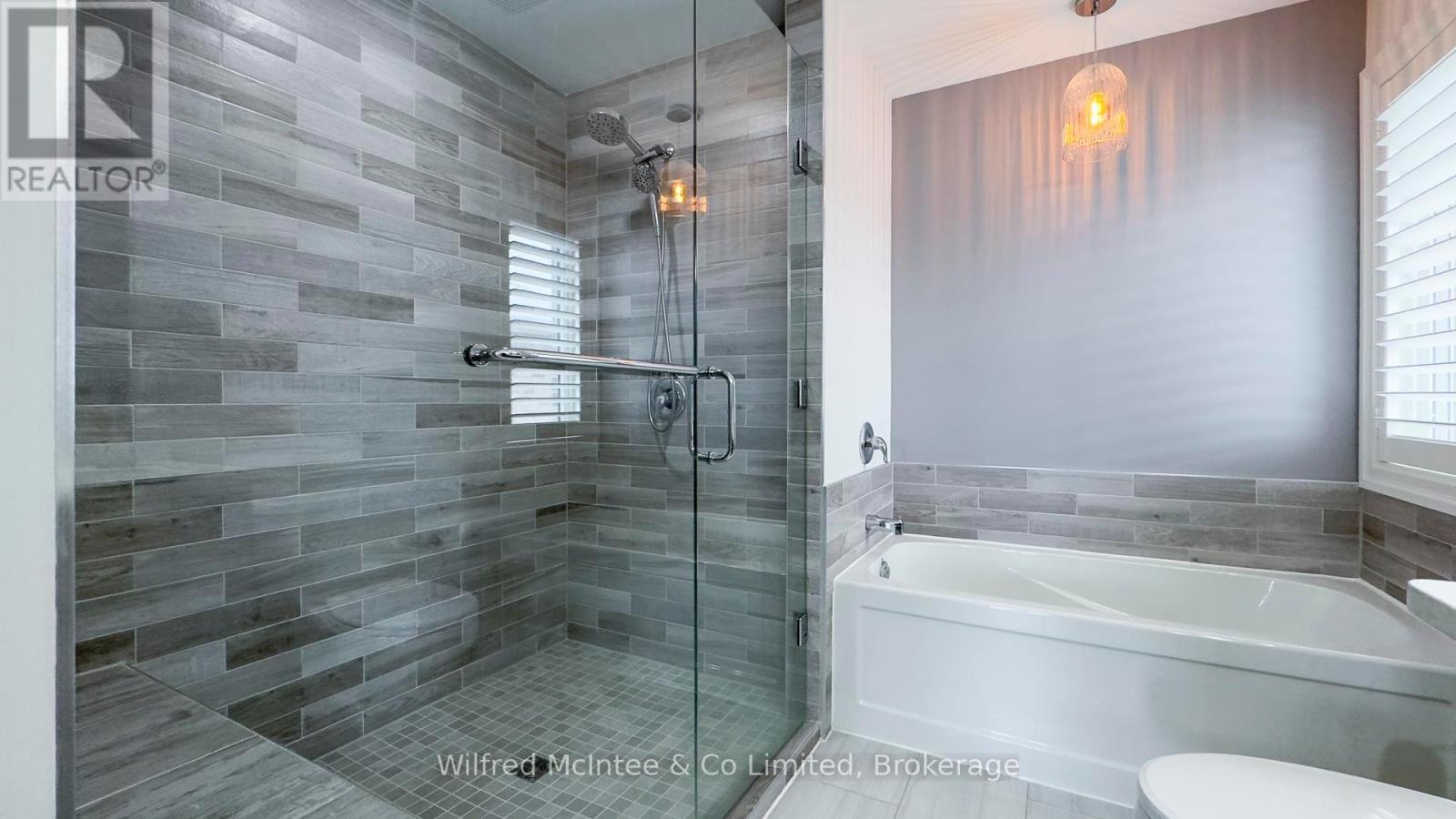 487 Devonshire Road Property Photo 32