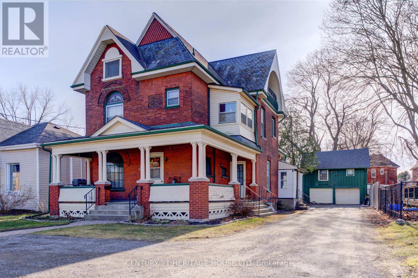 111 Erie Avenue Property Photo 1