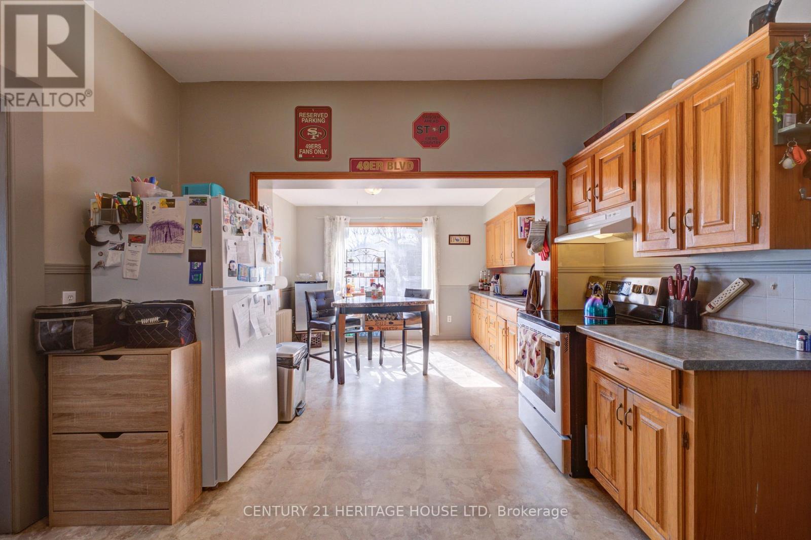 111 Erie Avenue Property Photo 5