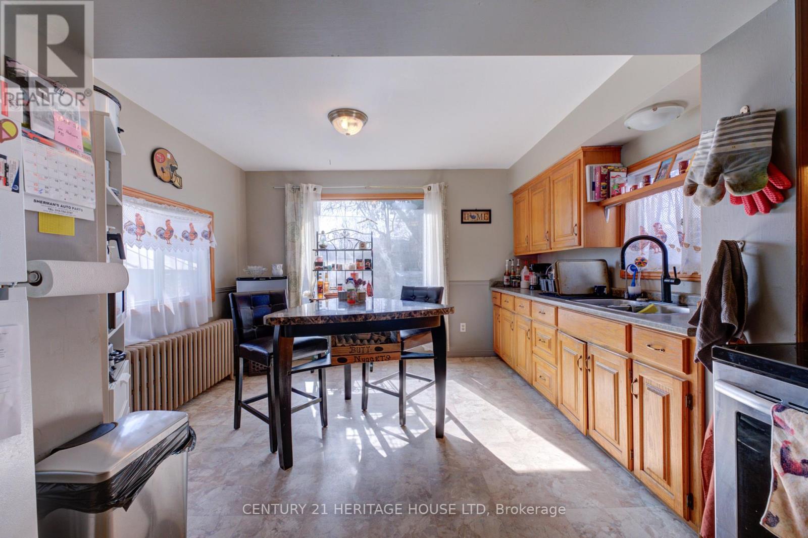 111 Erie Avenue Property Photo 6