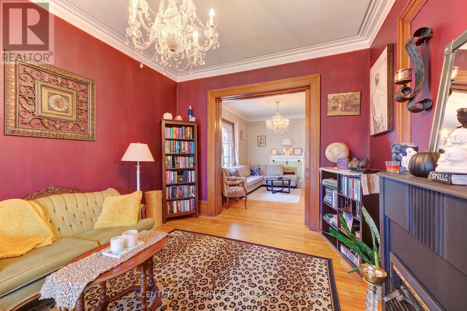 111 Erie Avenue Property Photo 11