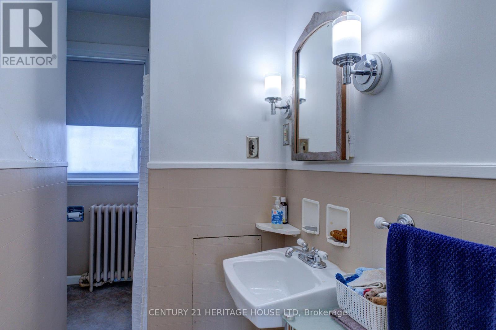 111 Erie Avenue Property Photo 23