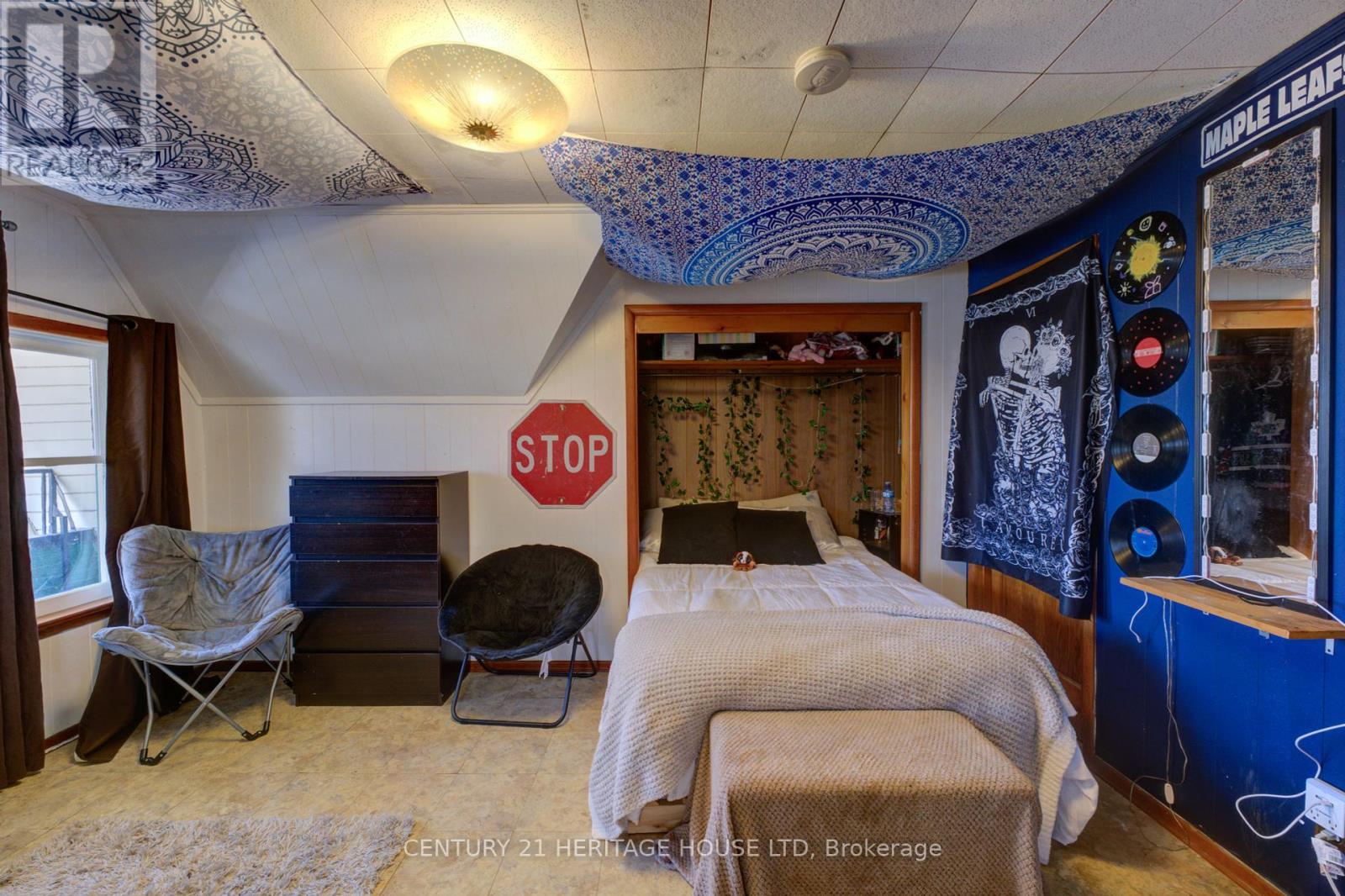 111 Erie Avenue Property Photo 24