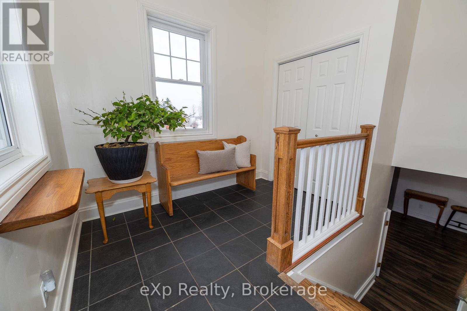 324588 27 Side Road Property Photo 4