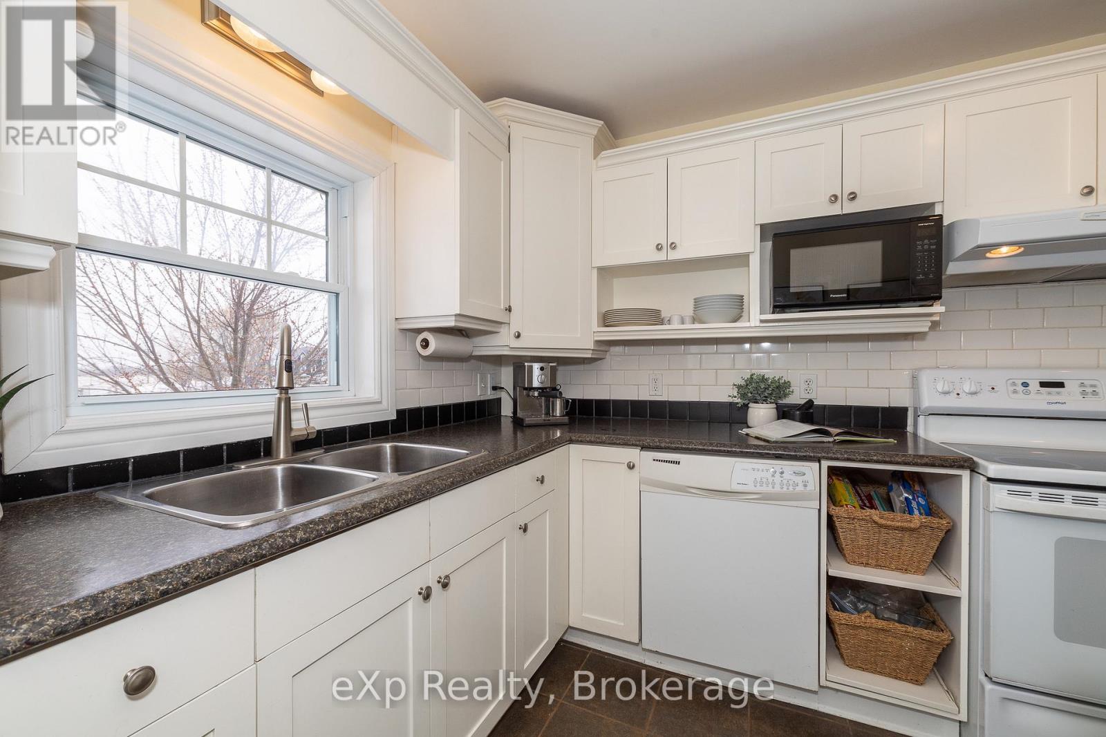 324588 27 Side Road Property Photo 7