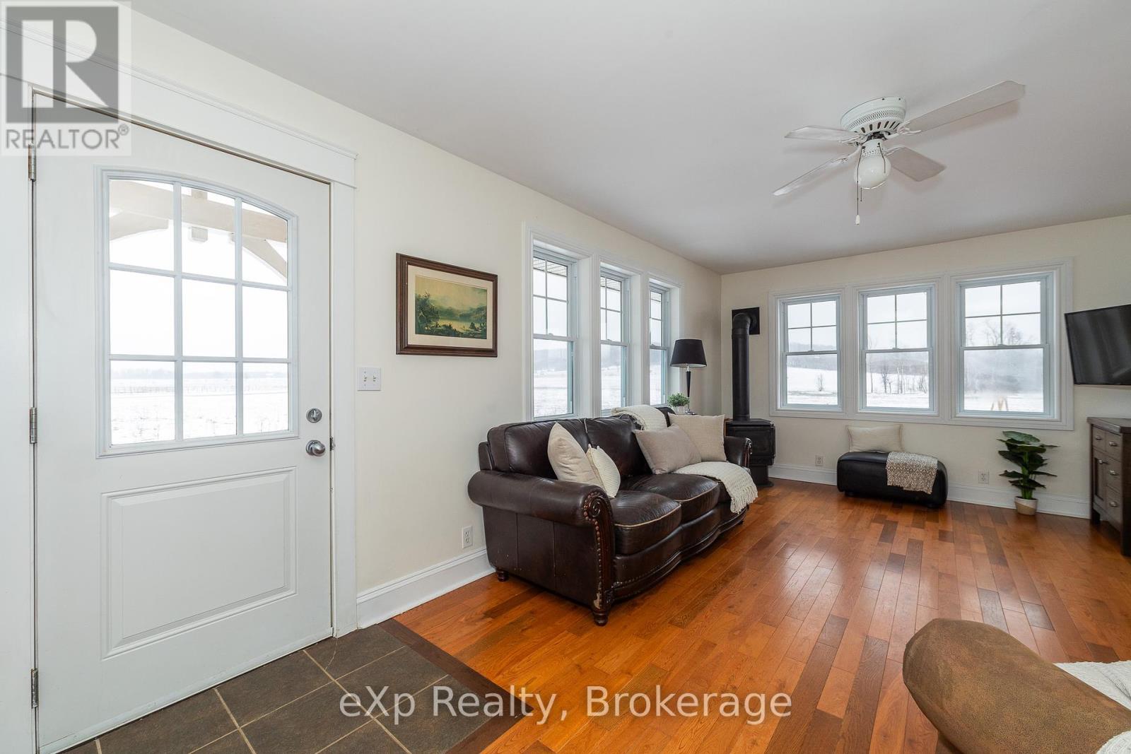 324588 27 Side Road Property Photo 10