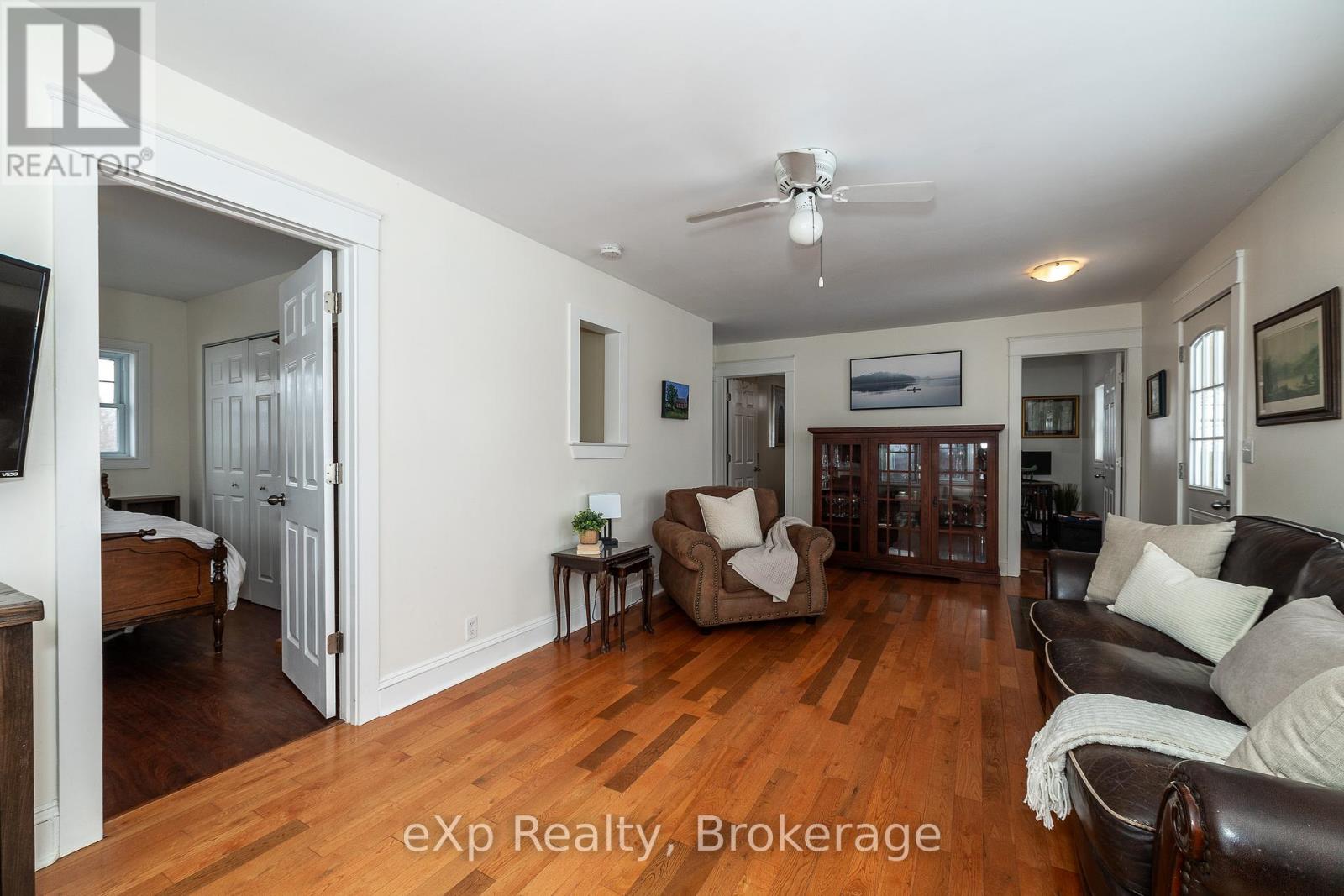 324588 27 Side Road Property Photo 12