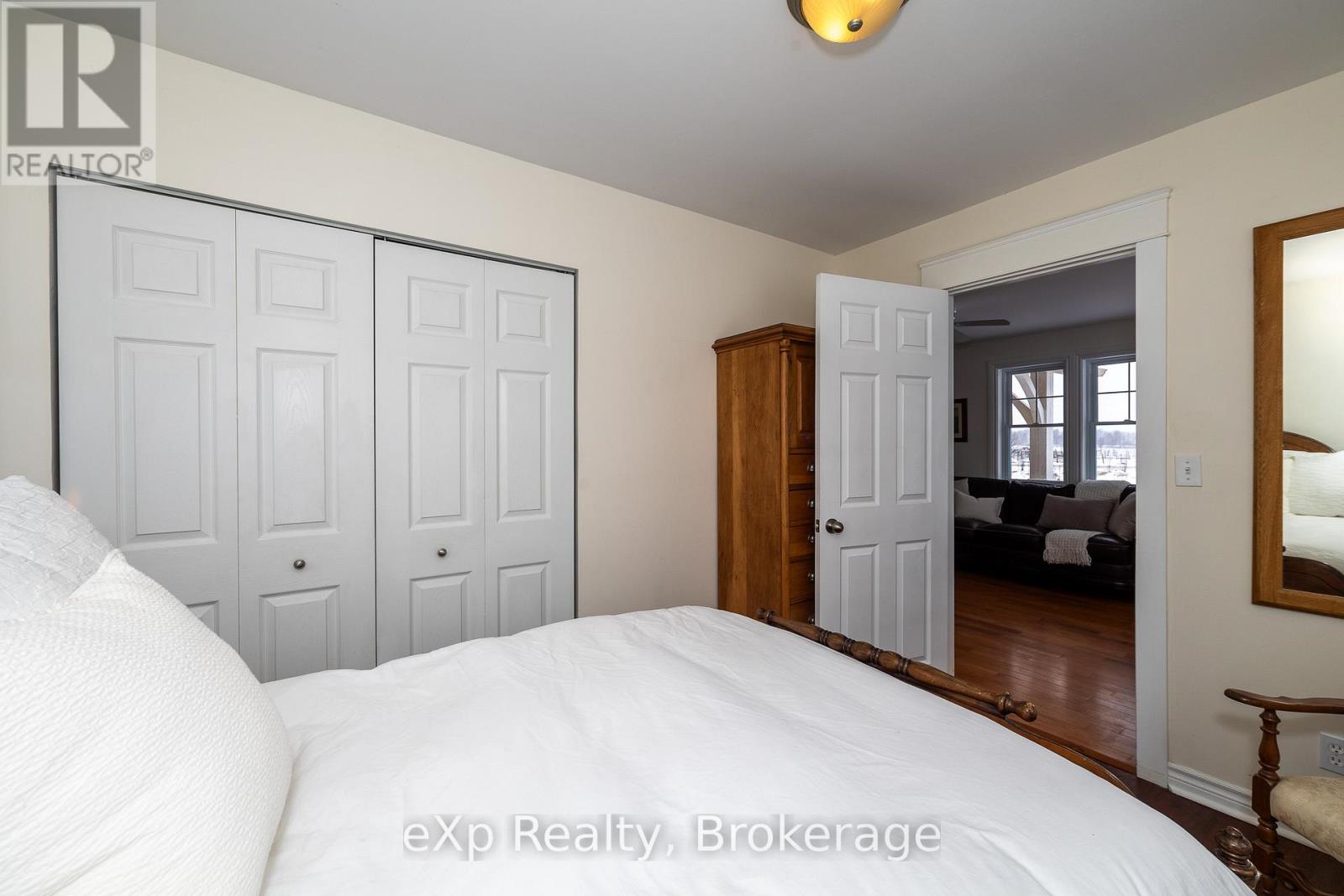 324588 27 Side Road Property Photo 13