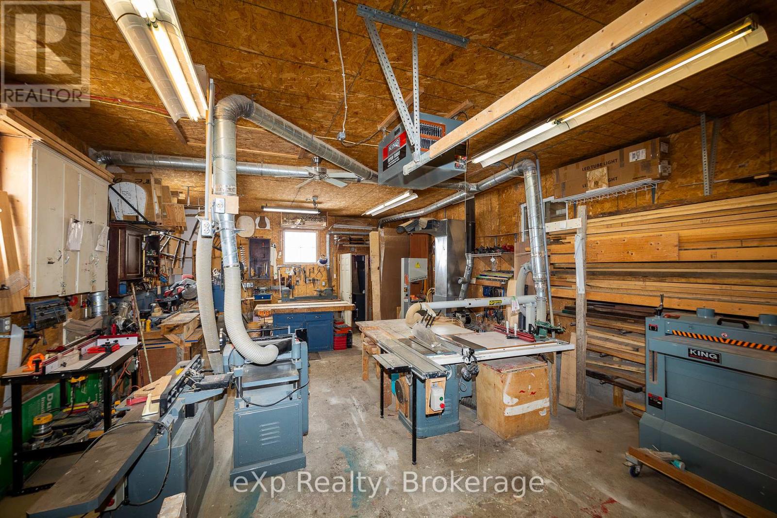 324588 27 Side Road Property Photo 39