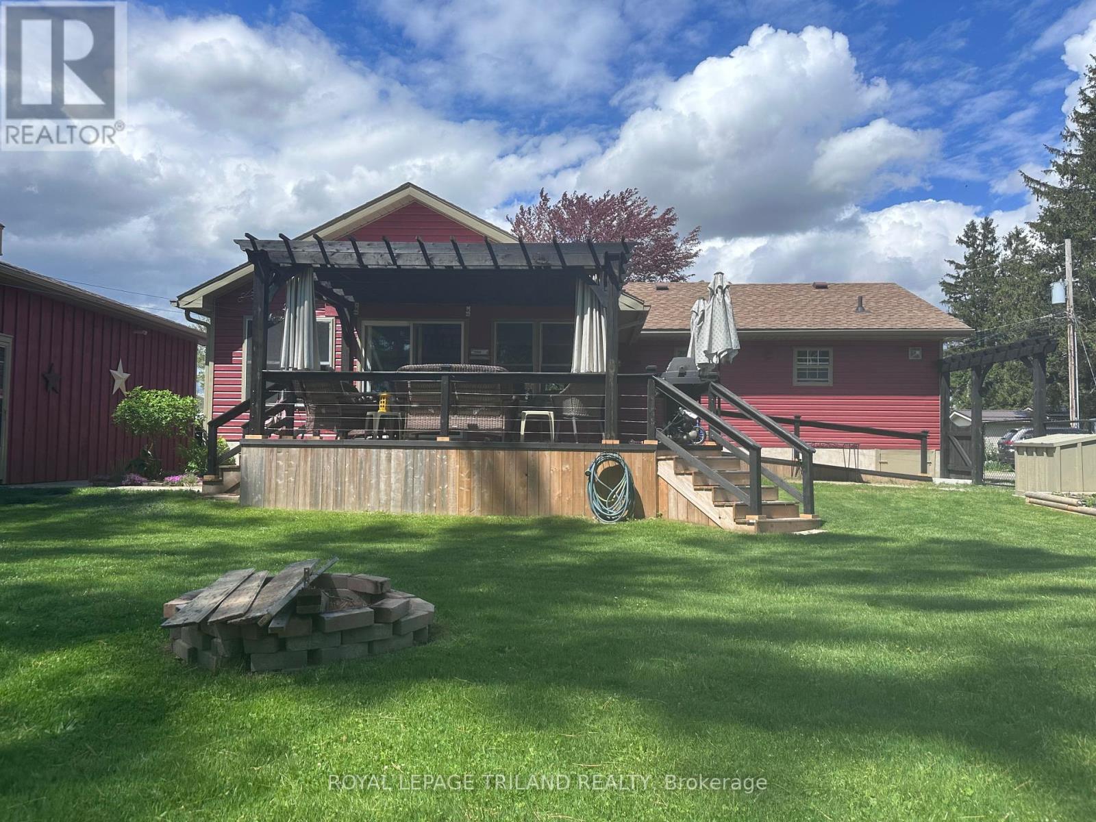 4 Grace Court Property Photo 2