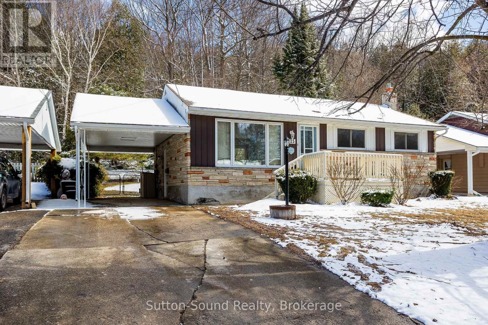 125 7TH AVENUE E Property Image
