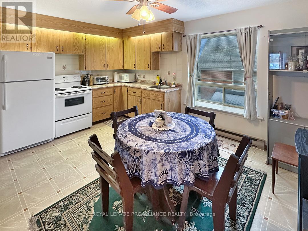 91 St.lawrence Street E Property Photo 11