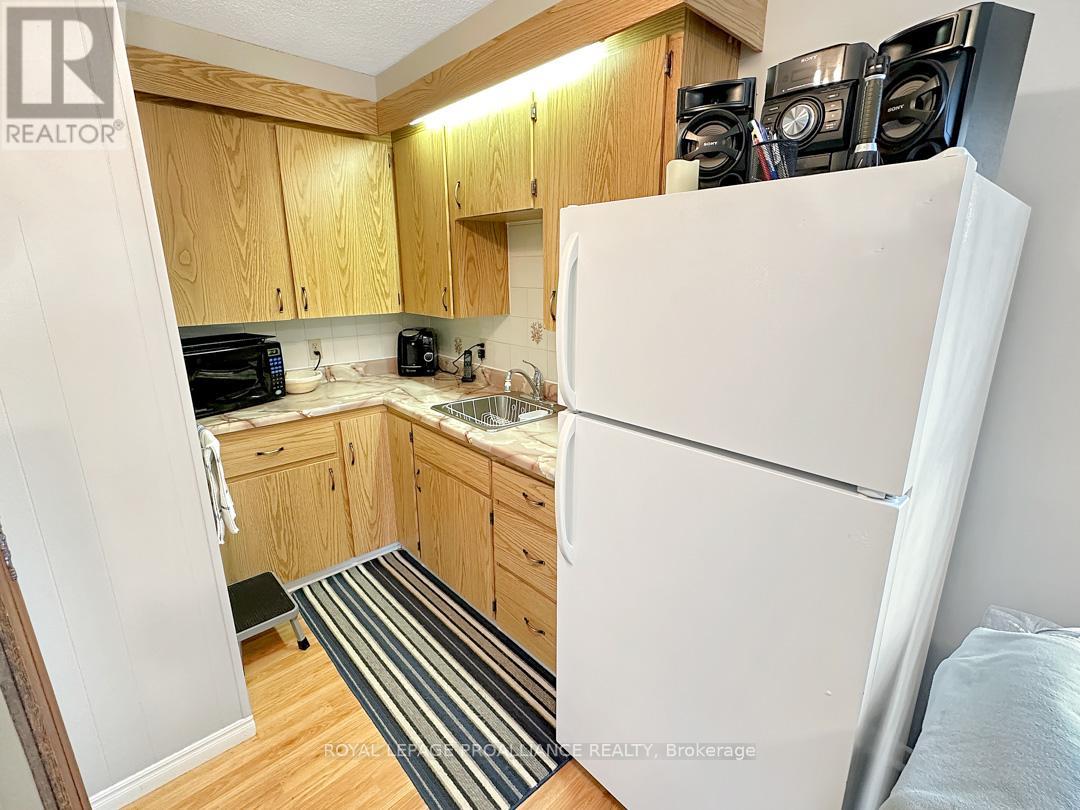 91 St.lawrence Street E Property Photo 17