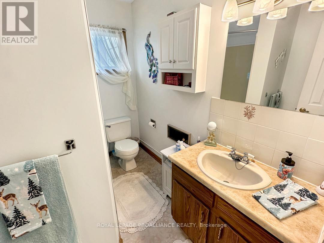 91 St.lawrence Street E Property Photo 21