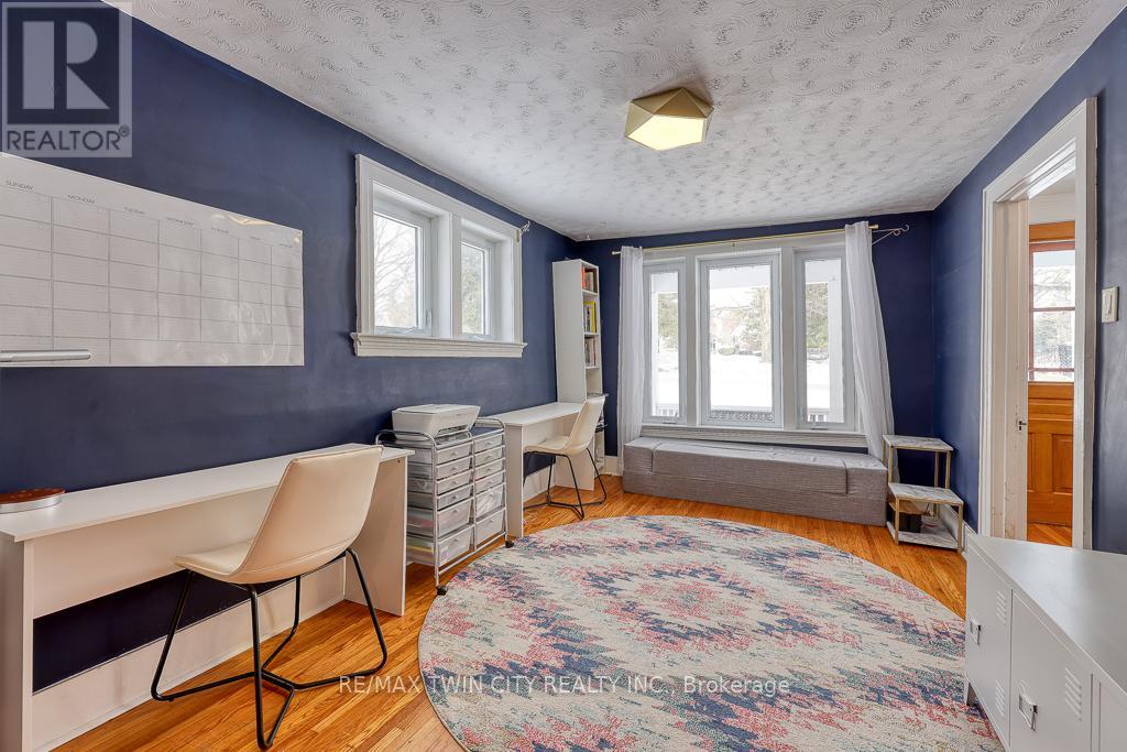 395 Holmes Street Property Photo 20