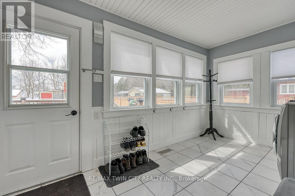 395 Holmes Street Property Photo 29