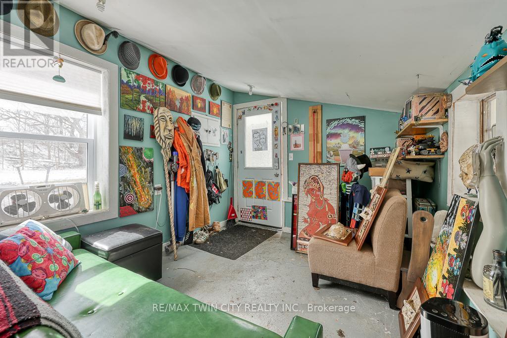 395 Holmes Street Property Photo 39