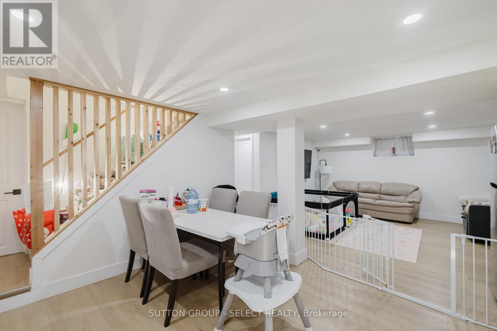14 Willingdon Avenue Property Photo 28