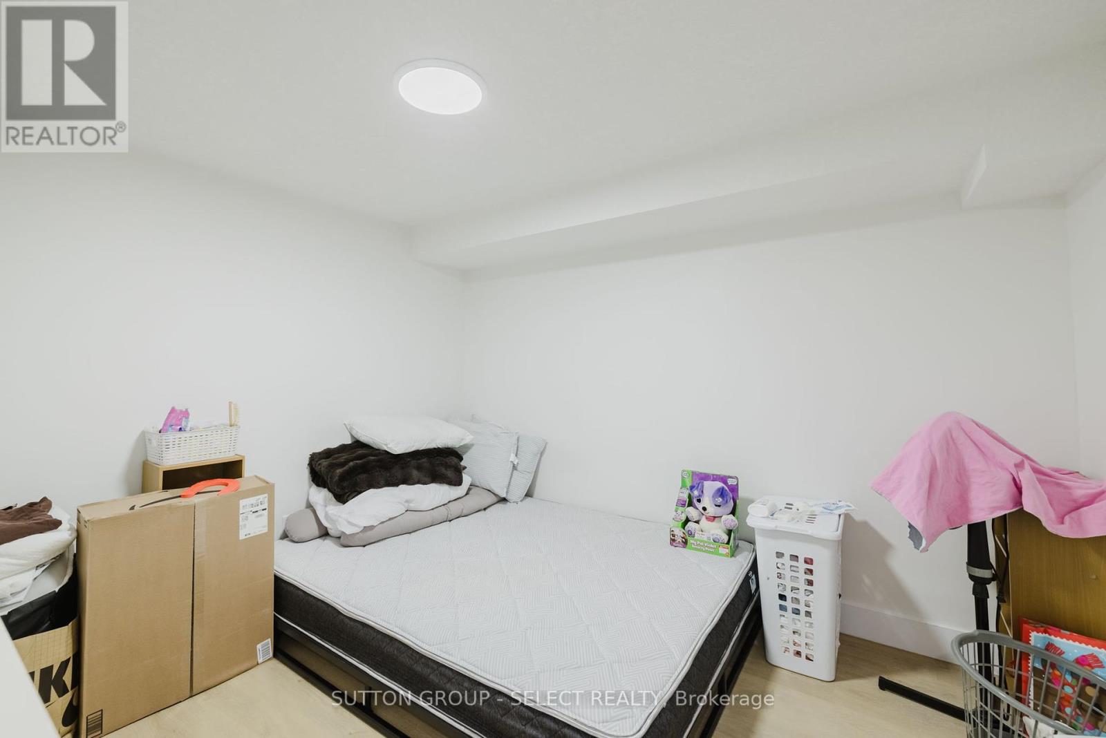 14 Willingdon Avenue Property Photo 31