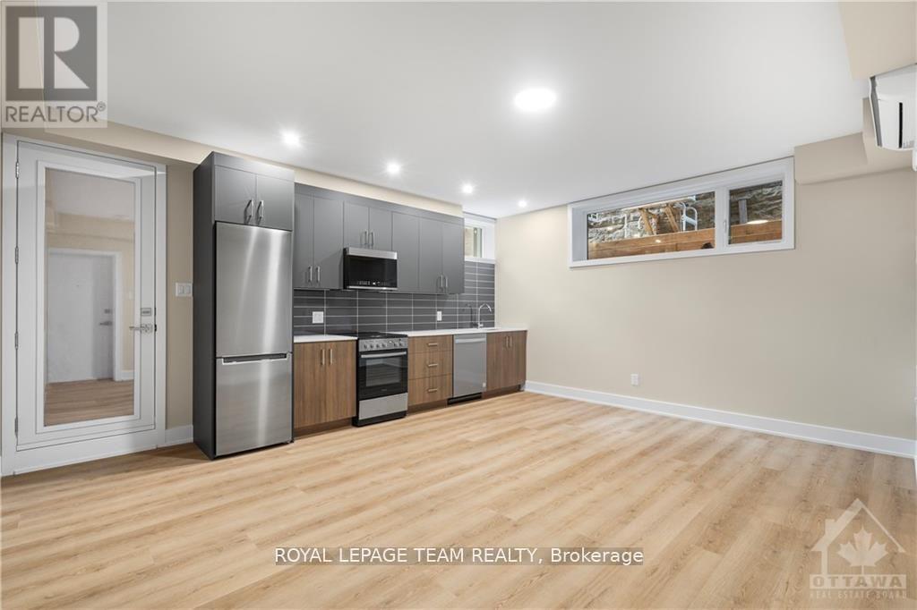 2 - 528 Maclaren Street Property Photo 2