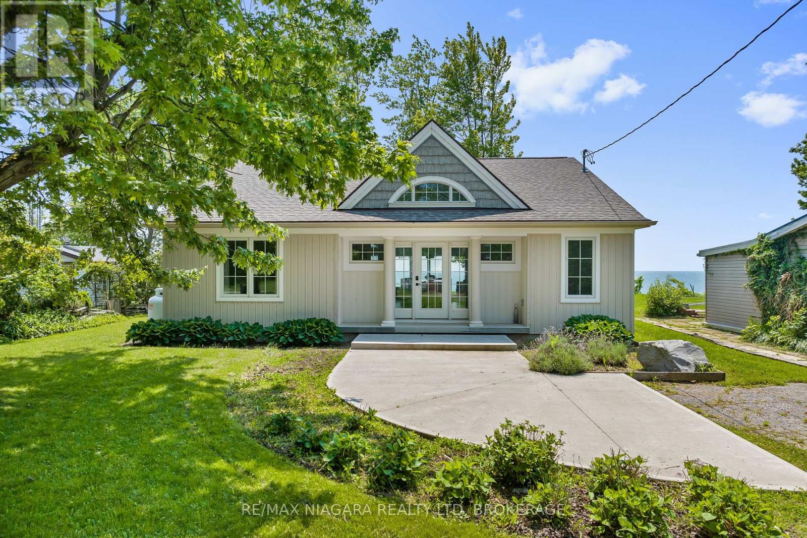 15 Derner Line Property Photo 20