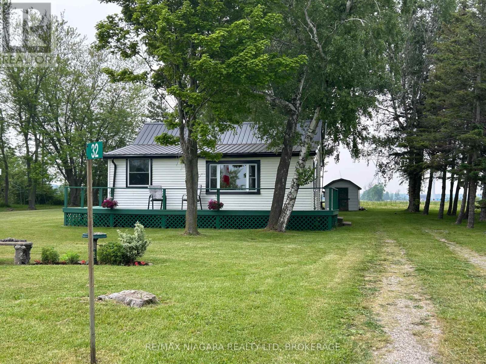 32 Erie Heights Line Property Photo 1