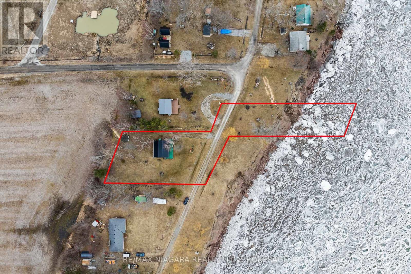 32 Erie Heights Line Property Photo 4