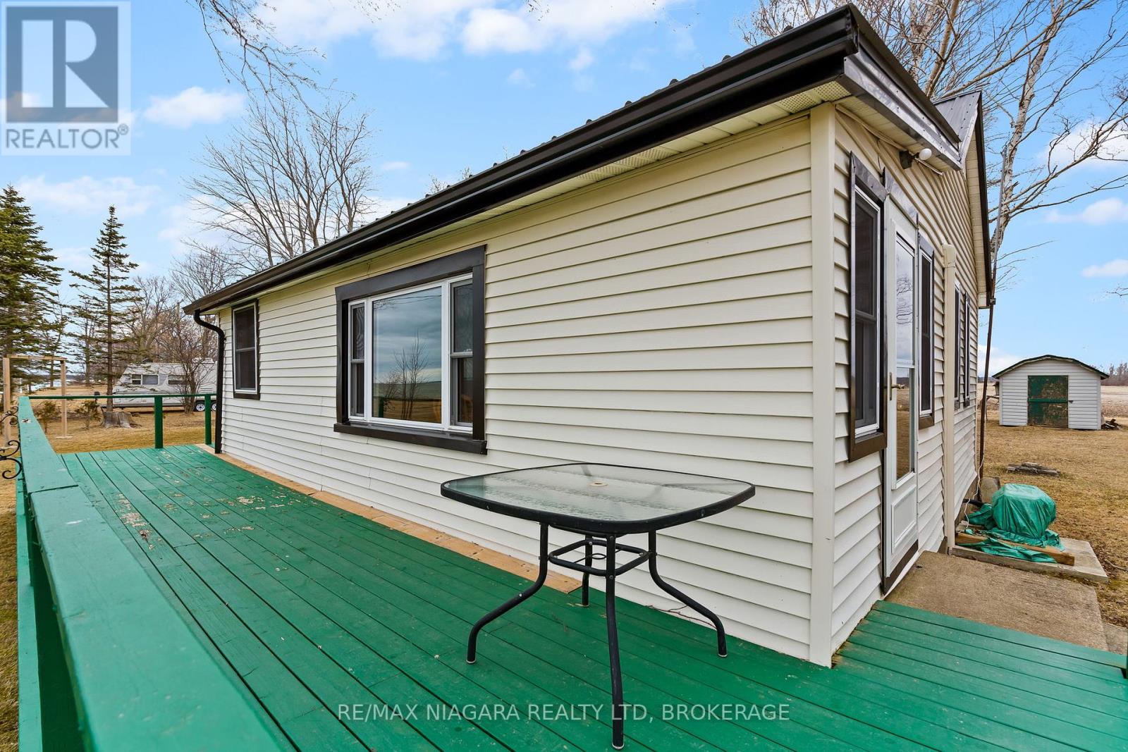 32 Erie Heights Line Property Photo 8