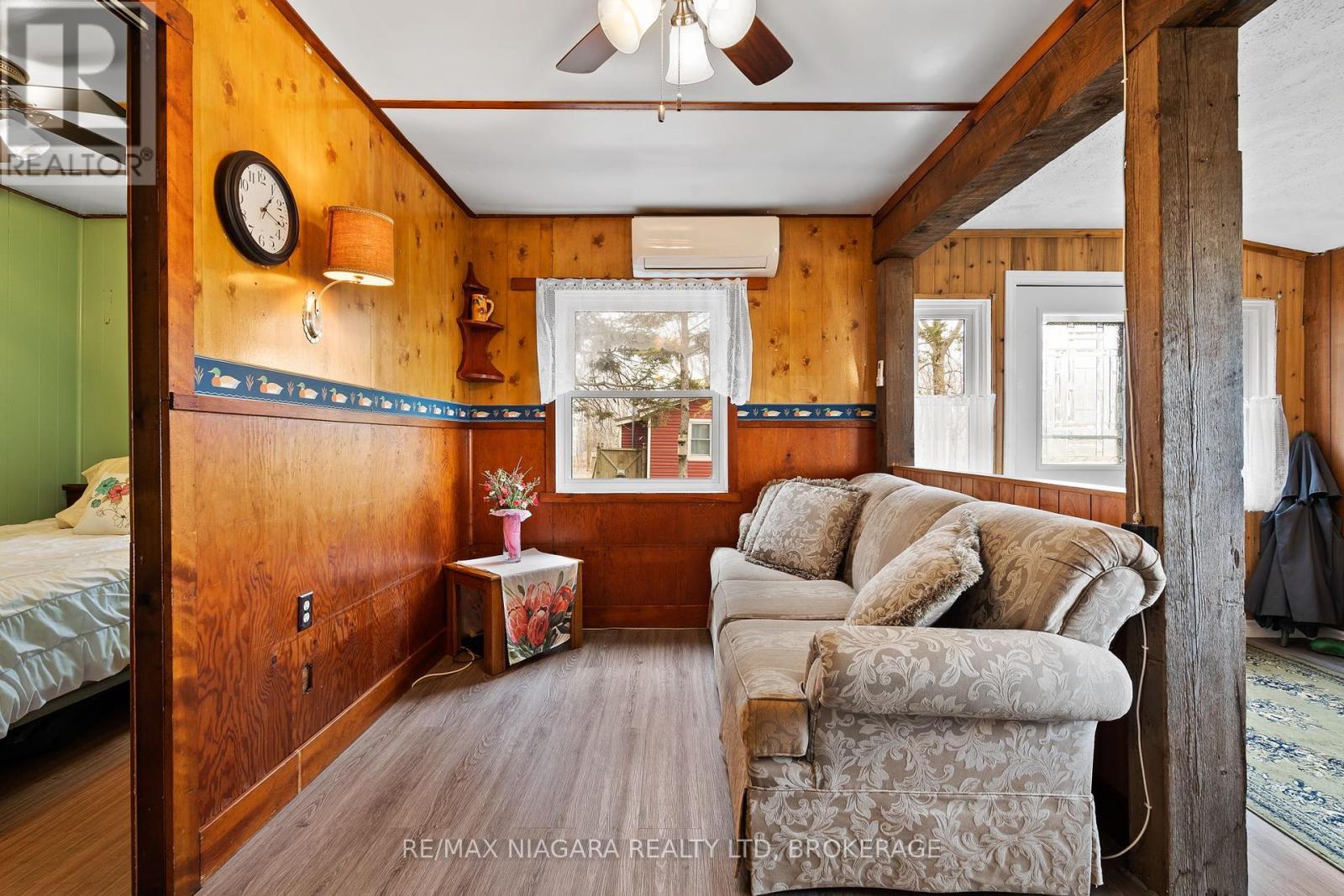 32 Erie Heights Line Property Photo 13