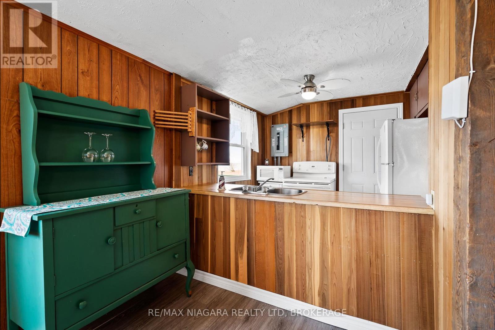 32 Erie Heights Line Property Photo 15