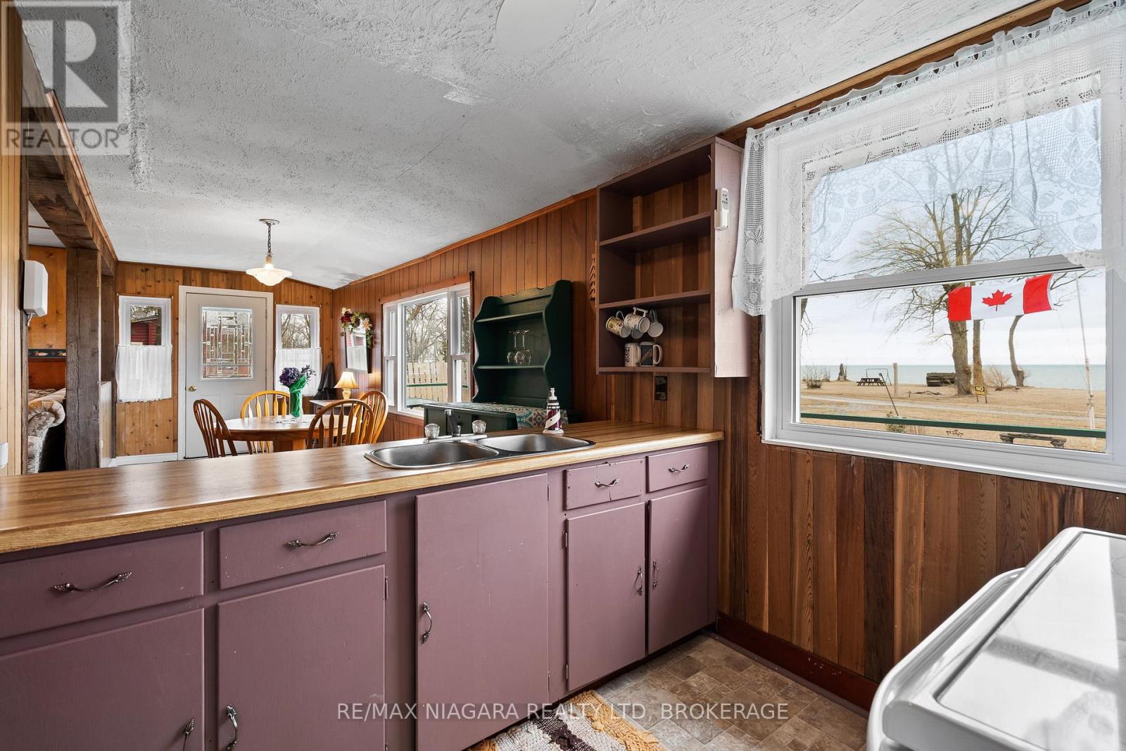 32 Erie Heights Line Property Photo 17