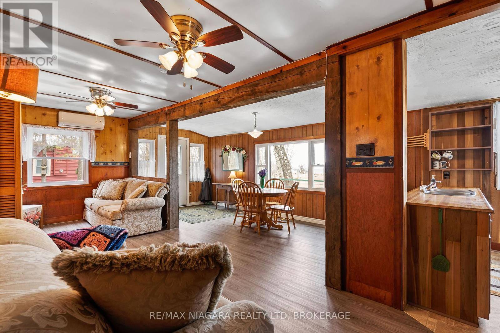 32 Erie Heights Line Property Photo 18