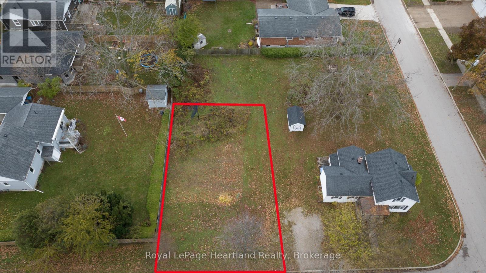 144 Stonehouse Street Property Photo 2