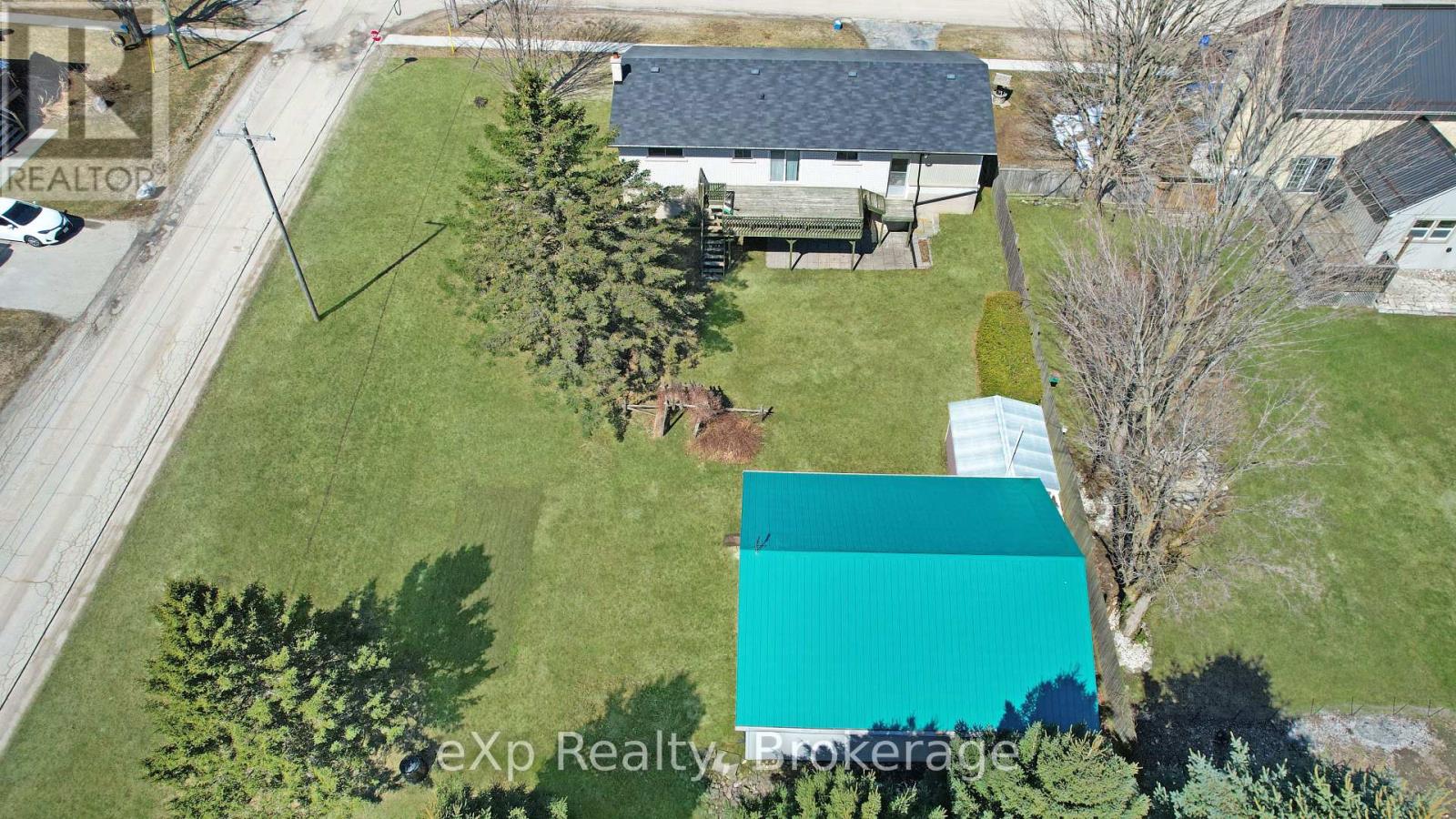 815 Albert Street E Property Photo 3