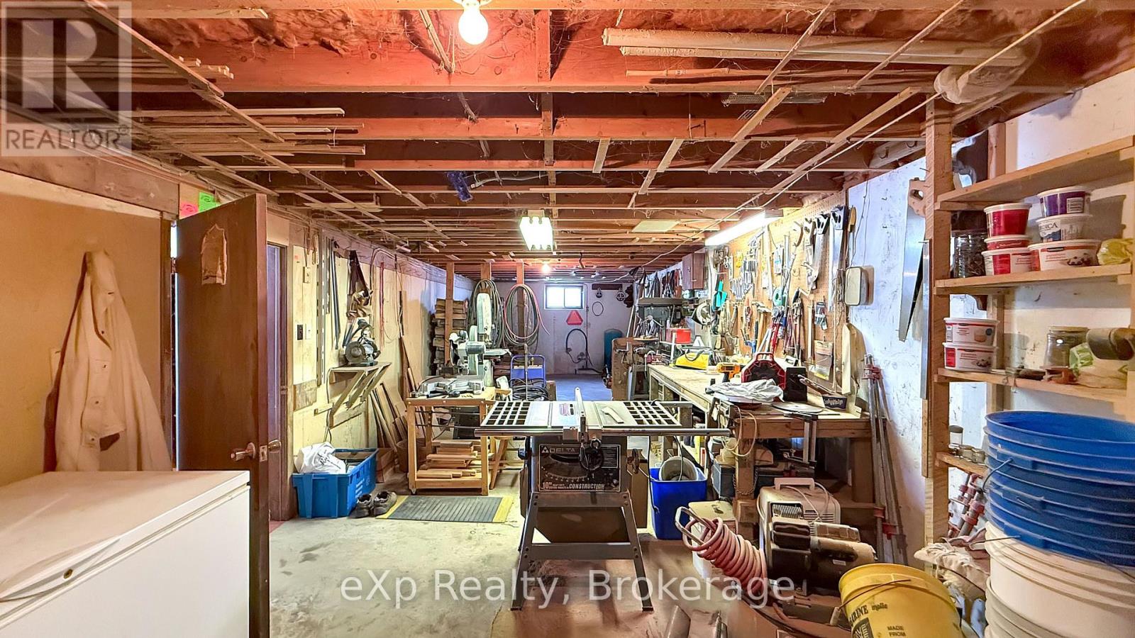 815 Albert Street E Property Photo 17