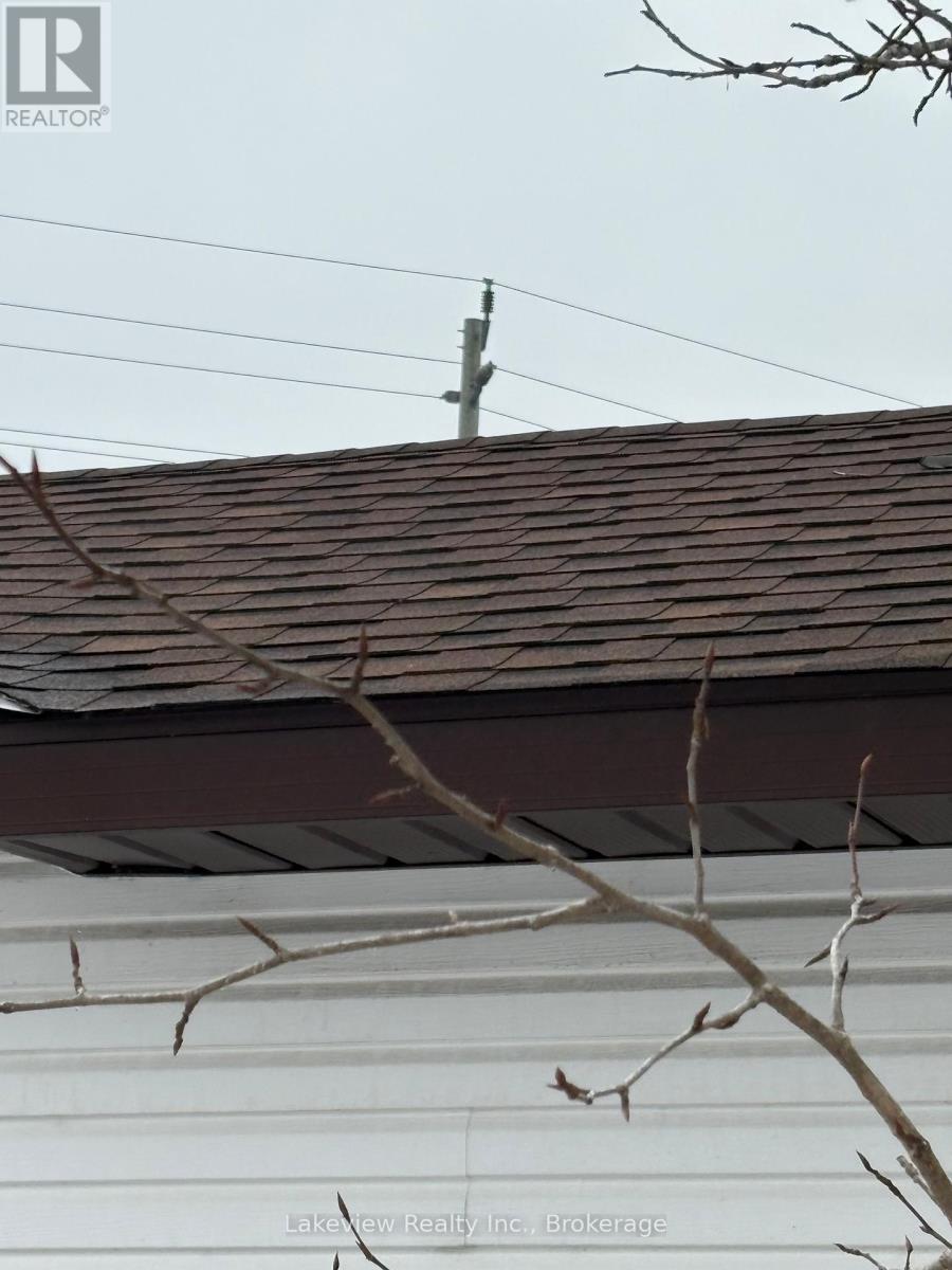 12 Three Mile Lake Road E Property Photo 5