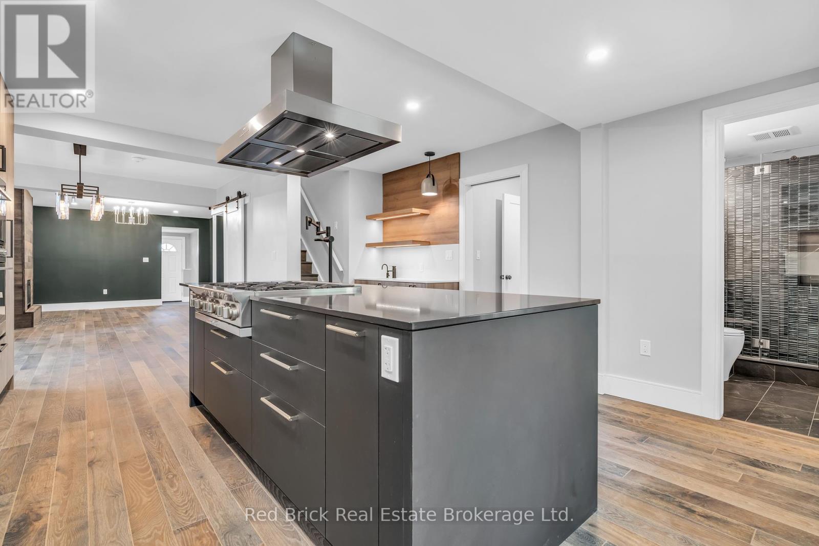 15 Clearview Street Property Photo 9