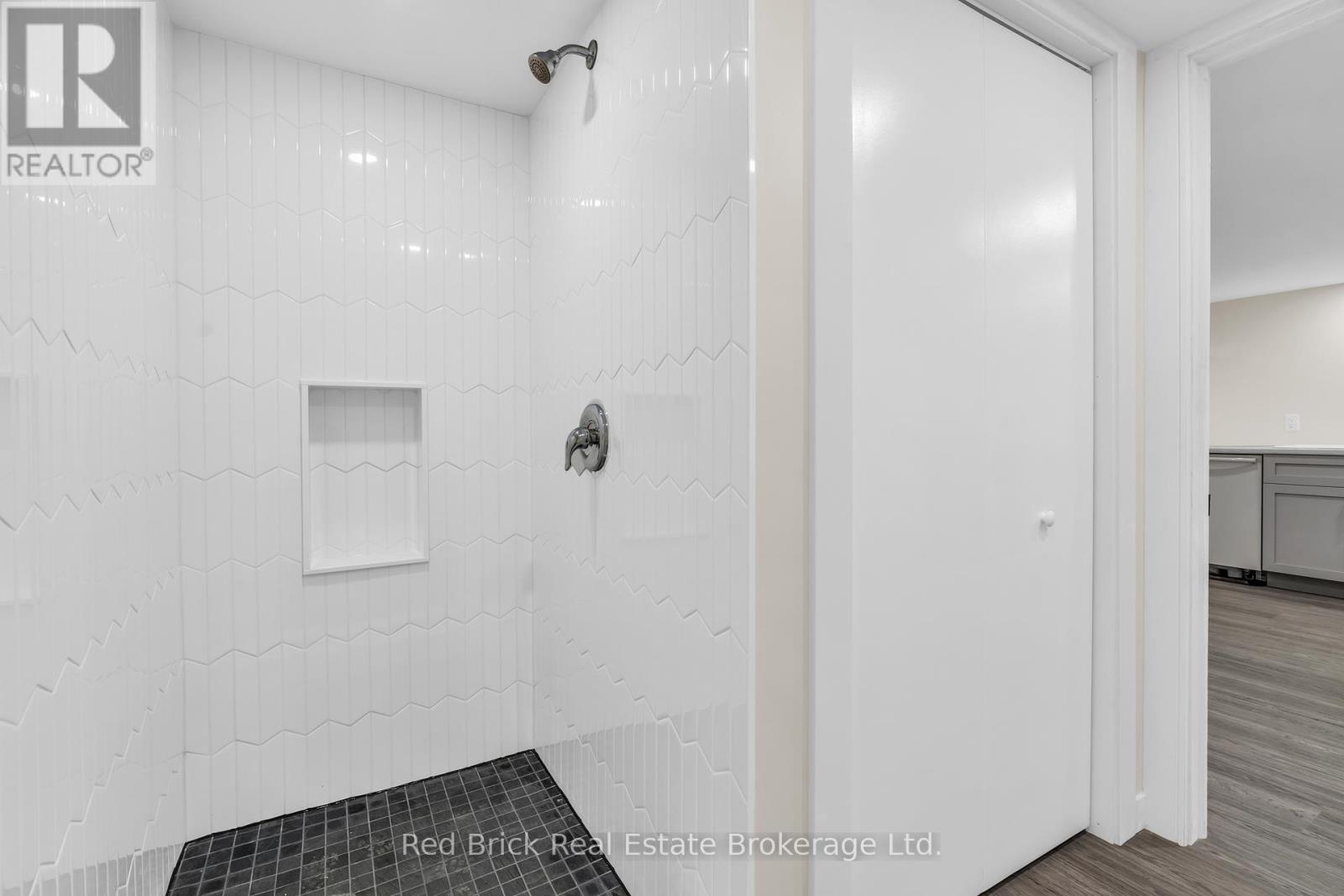 15 Clearview Street Property Photo 29
