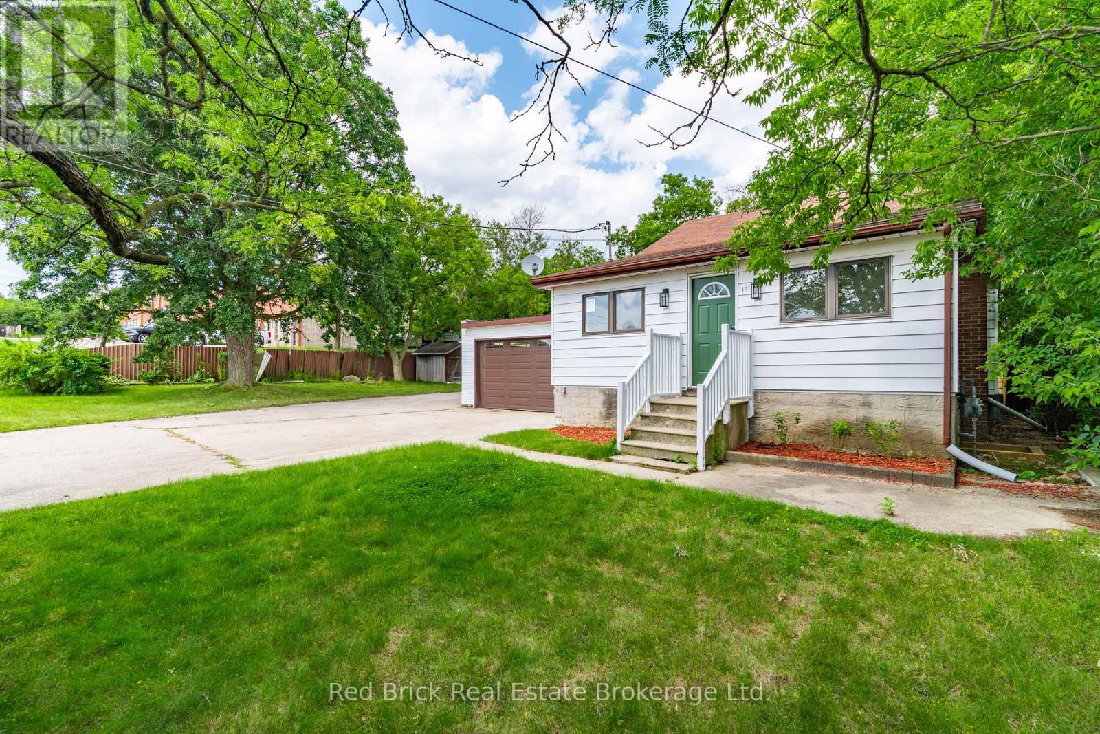 15 Clearview Street Property Photo 33